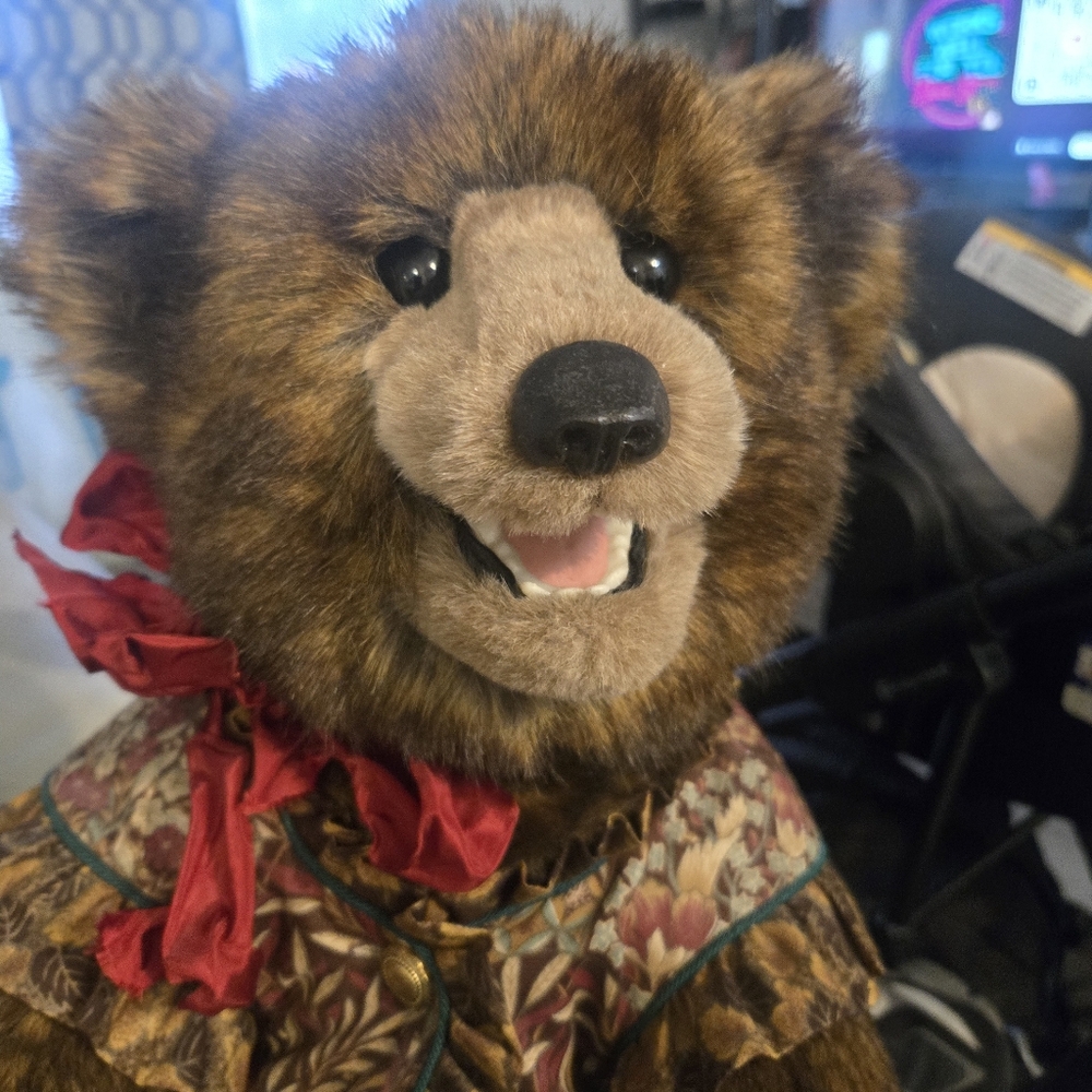 Vintage Beaver Balley1994 Blush Bear with Floral Vest and Red Bow - Picture 11 of 12